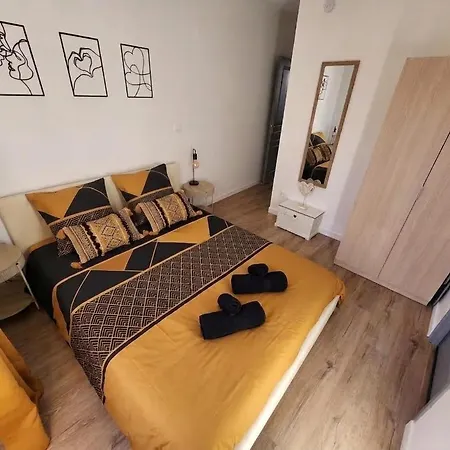 Cœur Jaune Dordogne - - Hyper Centre - Free Wi-fi *