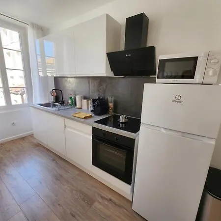 Cœur Jaune Dordogne - - Hyper Centre - Free Wi-fi Apartamento